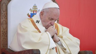 Photo of Francisco denunció que dentro del Vaticano lo «querían muerto»