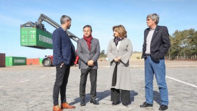 Photo of Presentaron nuevos equipos y avances en la infraestructura del Puerto de Santa Fe