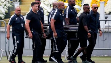 Photo of El último adiós a Pelé: una multitud despide al astro brasileño