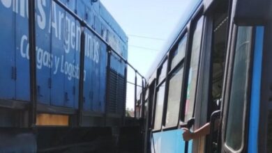 Photo of Chocaron un tren y un colectivo: hay heridos