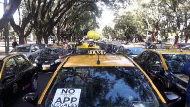 Photo of Caravana de taxistas contra las «aplicaciones ilegales»