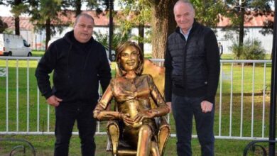 Photo of Villa Cañás removió la estatua en homenaje a Mirtha Legrand por pedido de la diva
