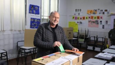 Photo of El Gobernador Omar Perotti votó en la ciudad de Rafaela