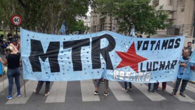Photo of El MTR reclamó en Rosario por comida y trabajo